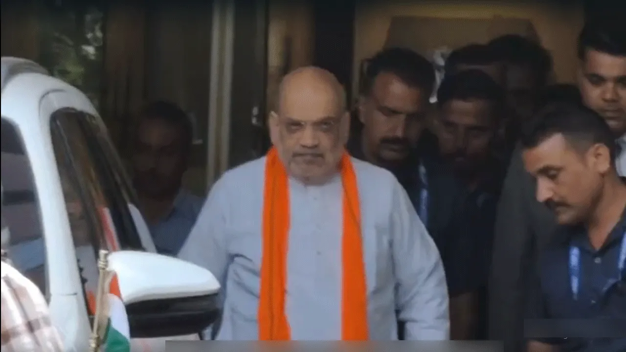 দুর্গাপুরের কর্মসূচি সেরে উত্তরবঙ্গের উদ্দেশ্যে যাত্রা অমিত শাহের