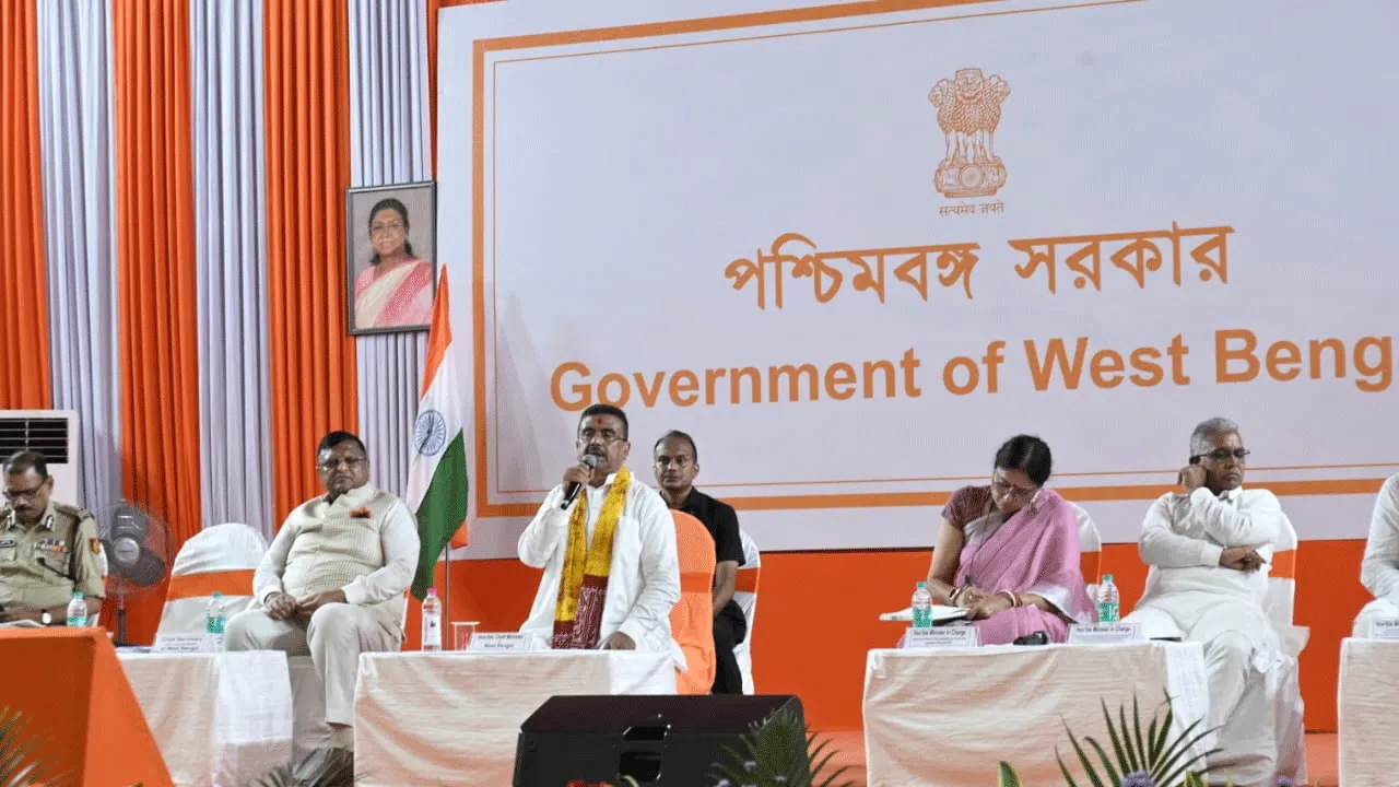 দুর্গাপুরে প্রশাসনিক বৈঠকে পুরভোটের ইঙ্গিত মুখ্যমন্ত্রীর