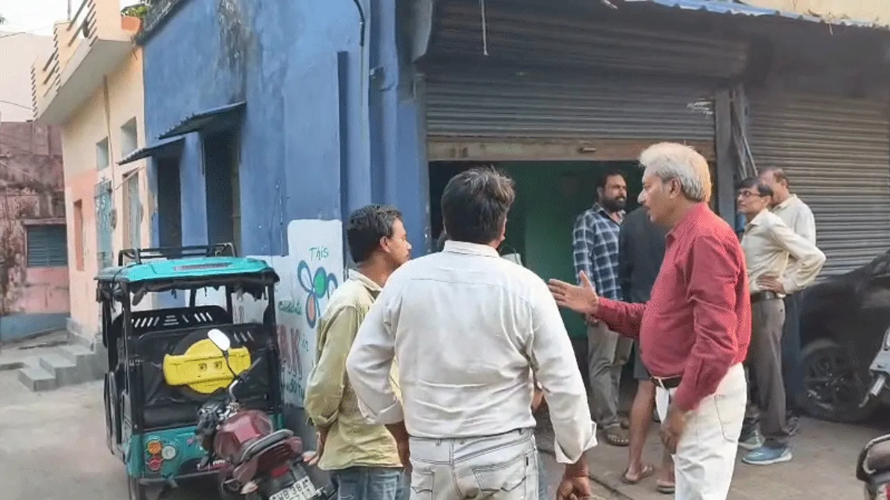 রাজ্যে পালা বদল, চেলিডাঙ্গায় ১১ বছর পর খুলল বন্ধ দোকান
