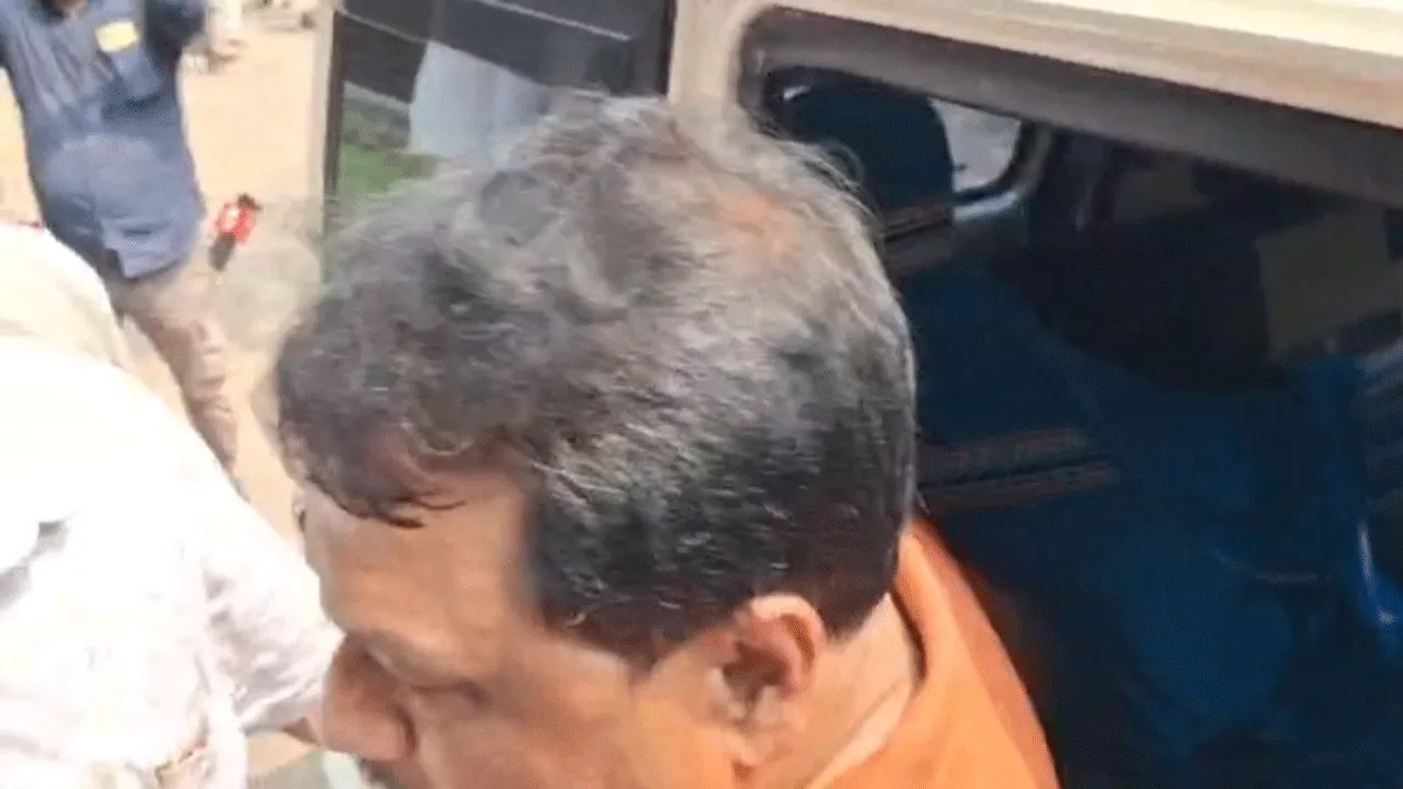 দুর্গাপুরে গ্রেফতার প্রাক্তন বোরো চেয়ারম্যান রমাপ্রসাদ হালদার