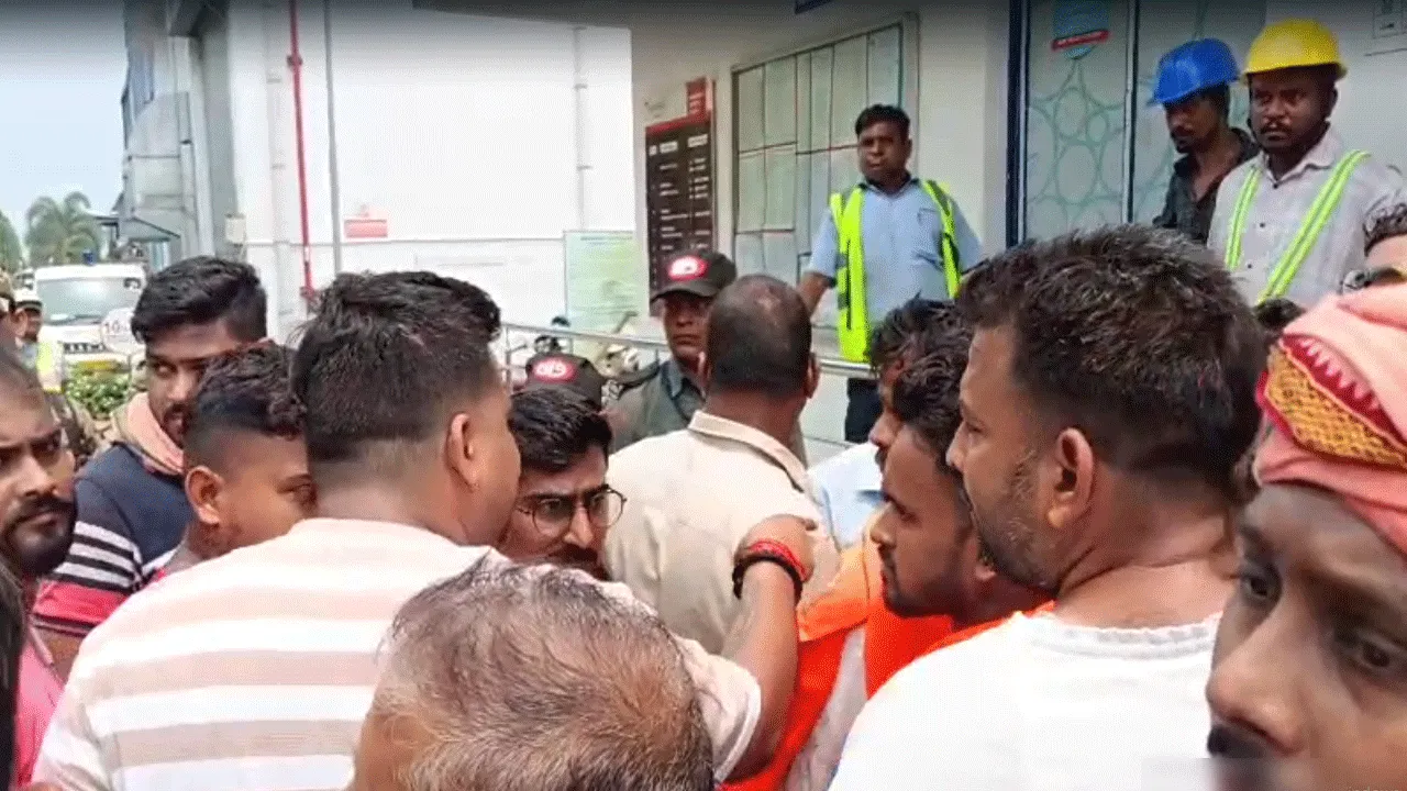 তৃণমূলের সিন্ডিকেটরাজ ভাঙার দাবিতে উত্তাল পানাগড় শিল্পতালুক