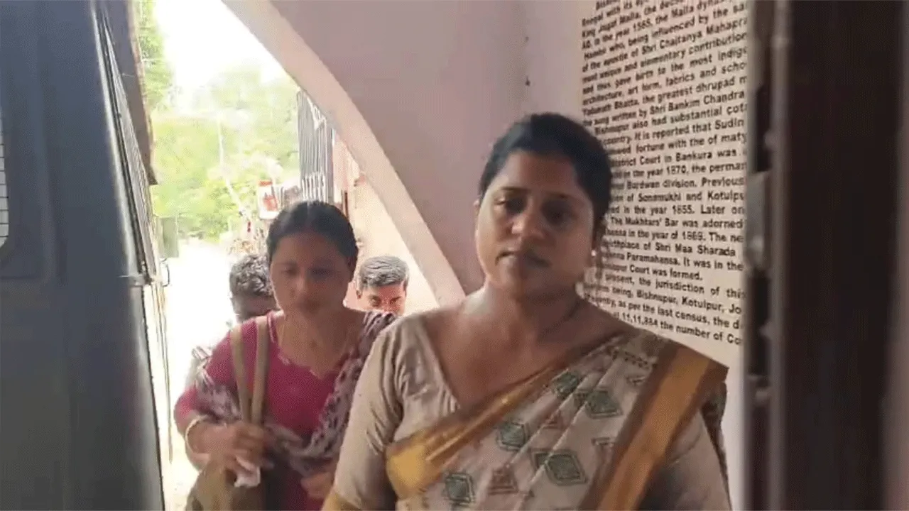 নাবালিকার অস্বাভাবিক মৃত্য়ুতে যোগসাজশের অভিযোগ, গ্রেফতার তৃণমূল নেত্রী