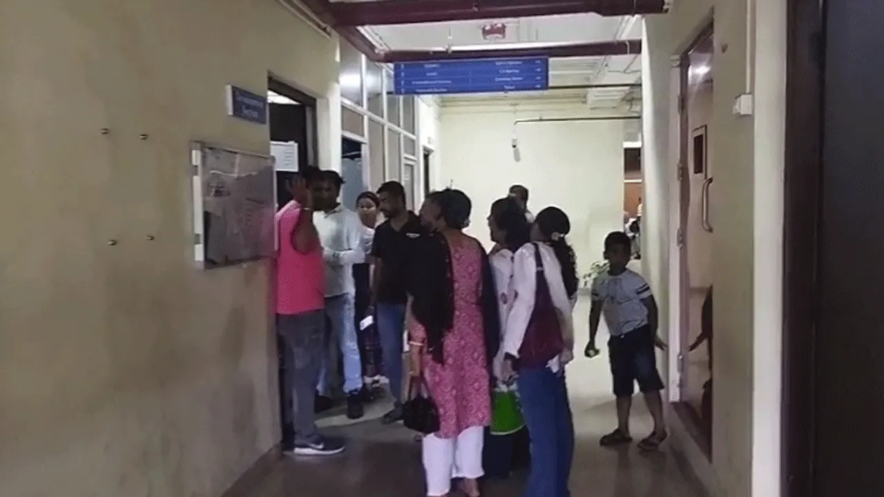 অন্নপূর্ণা যোজনার আর্থিক সহায়তা না পেয়ে বিক্ষোভ মহিলাদের