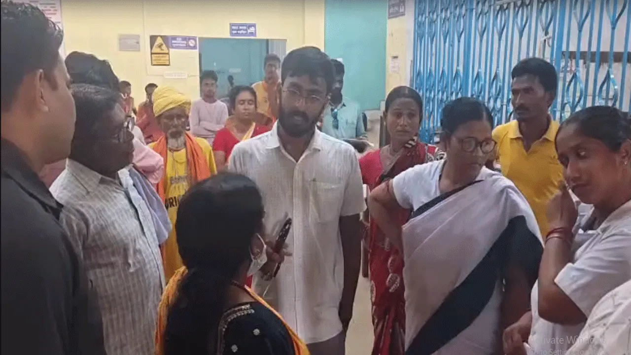 বাতিল স্যালাইন ব্যবহারের অভিযোগ তুলে সরব শালতোড়ার বিধায়ক