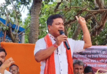 বিডিও সহ সরকারি আধিকারিকদের উদ্দেশ্যে কুরুচিকর মন্তব্য, বিতর্ক