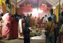 মনসা পুজোয় মেতে উঠল মঙ্গলকোটের গণপুর গ্রাম