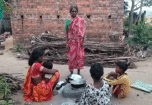 শবর গ্রামে এনুমারেশন ফর্ম! যেন আতঙ্ক