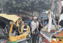 আসানসোলে ভয়াবহ পথ দুর্ঘটনা, মৃত ১