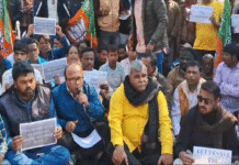 এসআইআর ফর্ম- ৭ জমা না নেওয়ার অভিযোগ, দুর্গাপুরে তুমুল বিক্ষোভ বিজেপির
