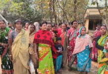 মিড মিল নিয়ে প্রধান শিক্ষকের বিরুদ্ধে বিক্ষোভ, উত্তেজনা কাঁকসার স্কুলে