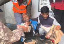 অসুস্থ ও বিশেষ চাহিদাসম্পন্নদের লাইনে দাঁড় করিয়ে শুনানি সালানপুরে