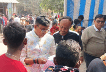 কর্তব্যে অটল আউসগ্রামের বিধায়ক