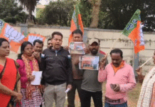 বিজেপির অস্থায়ী কার্যালয় চুরি! অভিযোগ তৃণমূলের বিরুদ্ধে