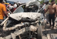 দুর্গাপুরে ভয়াবহ পথ দুর্ঘটনা, মৃত্যু গাড়ির চালকের