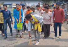 পরিবর্তন যাত্রার আগে রাজ্য সড়কে ‘শুদ্ধিকরণ’!