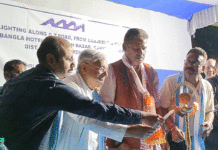 মন্ত্রীর হাত ধরে দূর হলো অন্ধকার, খুশি এলাকাবাসী