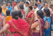 জোর করে জমি জবরদখলের অভিযোগ, প্রতিবাদে বিক্ষোভ স্থানীয়দের