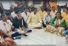 সাংসদের উপস্থিতিতে ছিন্নমস্তা মন্দিরে পুজো দিয়ে প্রচার শুরু বাঁকুড়ার তৃণমূল প্রার্থীদের