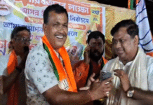 ভোটের মুখে দুর্গাপুরে তৃণমূলে ভাঙন, দলের হেভিওয়েট নেতার যোগ বিজেপিতে