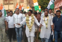 প্রবীণদের আশীর্বাদ নিয়ে পানাগড়ে প্রচার তৃণমূল প্রার্থীর