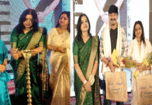 দীপান্বিতার চিত্রভাষ