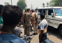 দুর্গাপুরে বিজেপির বিরুদ্ধে নির্বাচনী বিধি ভঙ্গের অভিযোগ, আটক ৩