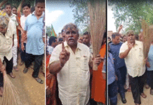 ঝাঁটা হাতে সাফাই অভিযানে পাণ্ডবেশ্বরের বিধায়ক জিতেন্দ্র তেওয়ারি