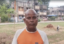 মাথা ন্যাড়া করে বিজেপির জয় উদযাপন