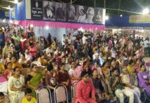 চরম গরমকে হার মানাল রূপনারায়ণপুর বইমেলা
