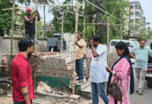 পুড়ে যাওয়া তৃণমূল অফিস গড়ে দিচ্ছেন বিজেপি বিধায়ক