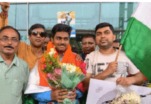 বিশ্বজয়ী শুটার অভিনব সাউকে দুর্গাপুরে বর্ণাঢ্য সংবর্ধনা