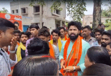 জলসংকট নিরসনের আশ্বাসে বিধায়কের দ্বারস্থ বারাবনির মহিলারা