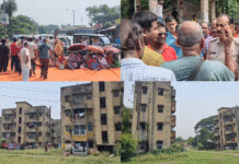 জল ও বিদ্যুৎ সংকট, রাস্তা অবরোধ বাসিন্দাদের