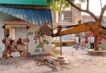 বার্নপুরে আবারও চললো বুলডোজার, ভাঙলো প্রাক্তন তৃণমূল কাউন্সিলরের অফিস