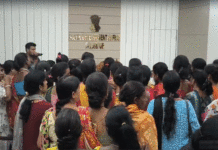 অন্নপূর্ণা যোজনার টাকা না পেয়ে বিক্ষোভ, উত্তপ্ত বিডিও অফিস