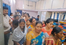 অন্নপূর্ণা যোজনা- সালানপুরে বিডিও অফিসে বিক্ষোভ